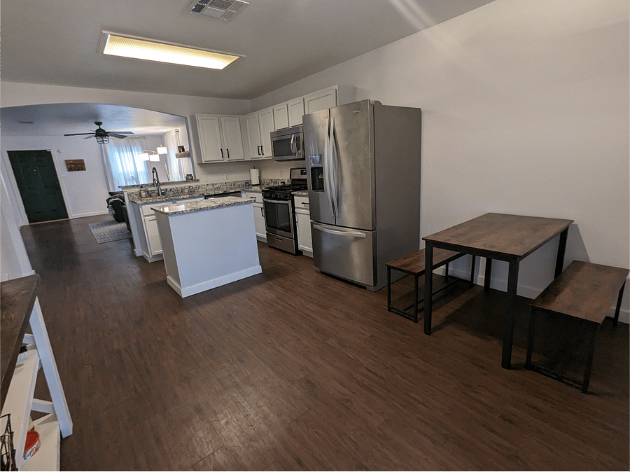 Furnished Finder property 556881_1 photo 4