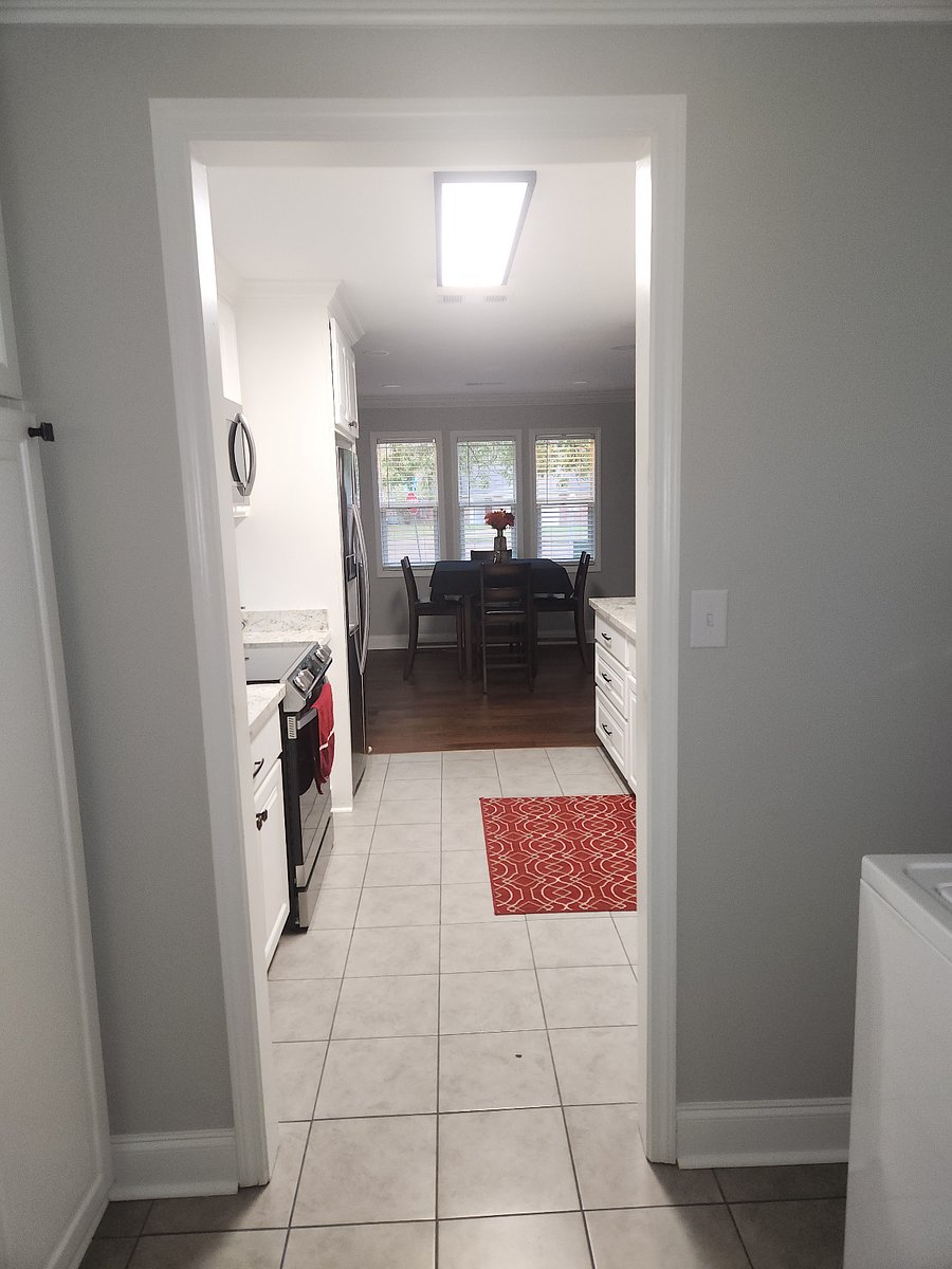 Furnished Finder property 556924_1 photo 3