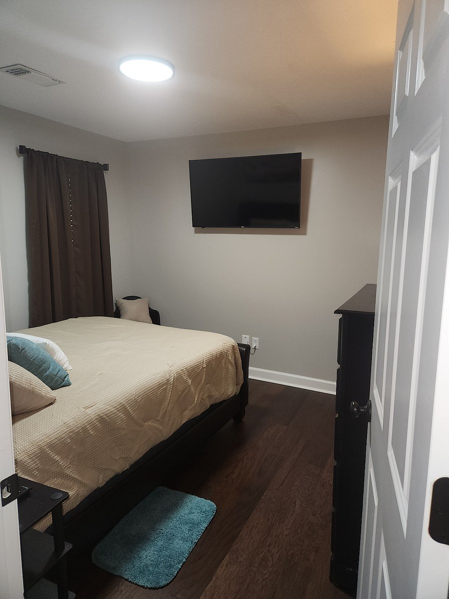 Furnished Finder property 556924_1 photo 13