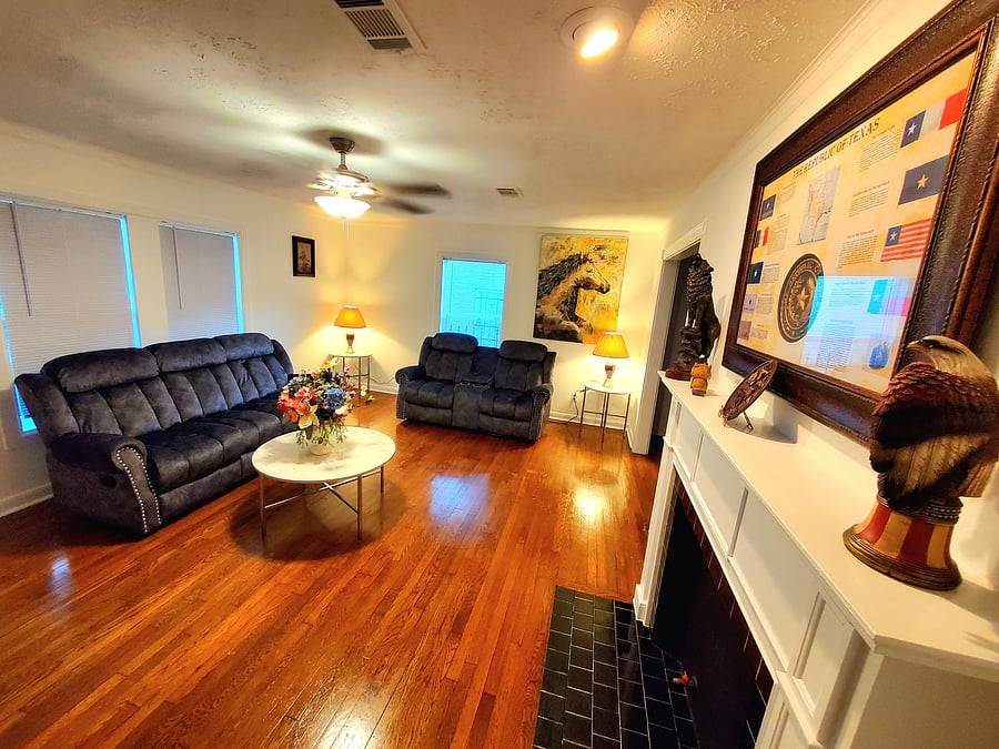 Furnished Finder property 556934_1 photo 3