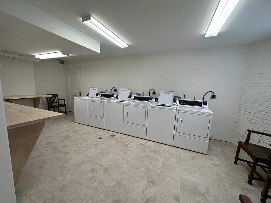 Furnished Finder property 556937_1 photo 12