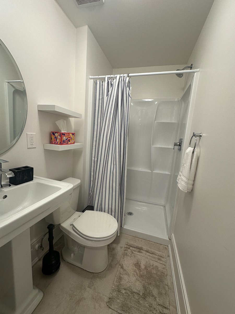 Furnished Finder property 556937_1 photo 11