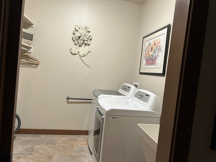 Furnished Finder property 556940_1 photo 7