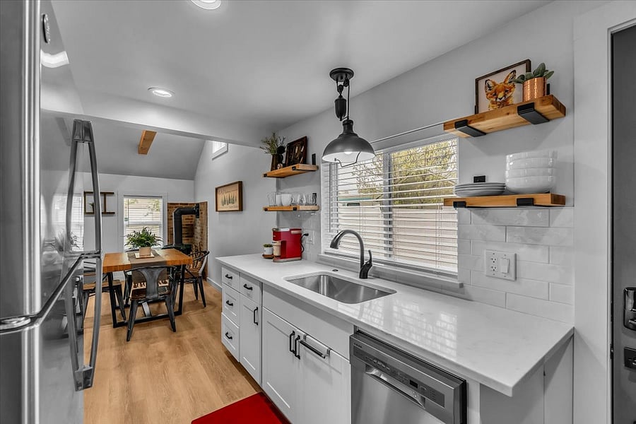 Furnished Finder property 556990_1 photo 14