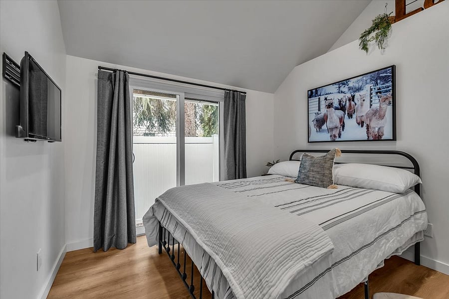Bedroom #1
