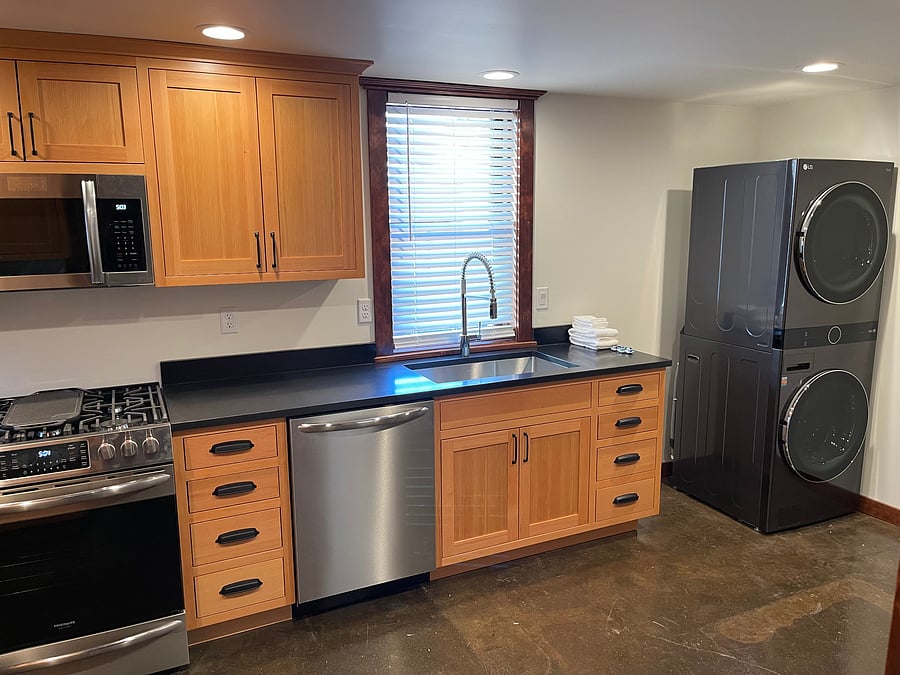 Furnished Finder property 557022_1 photo 3