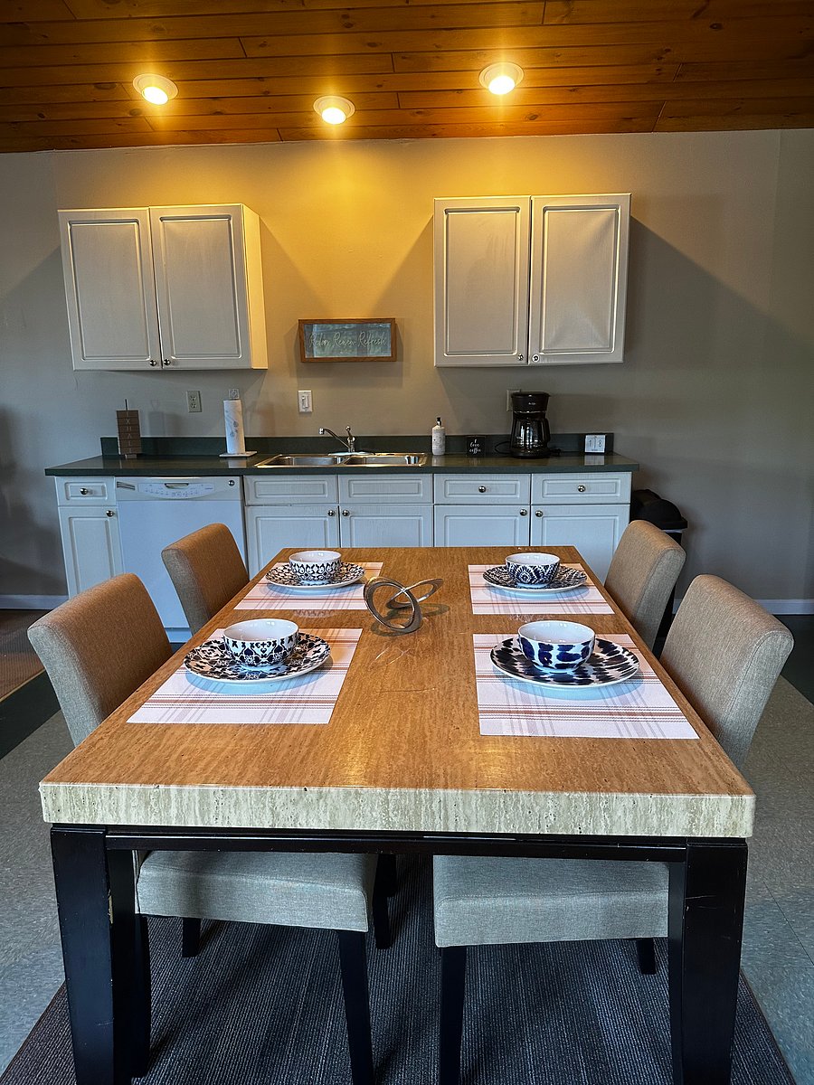 Furnished Finder property 557024_1 photo 2