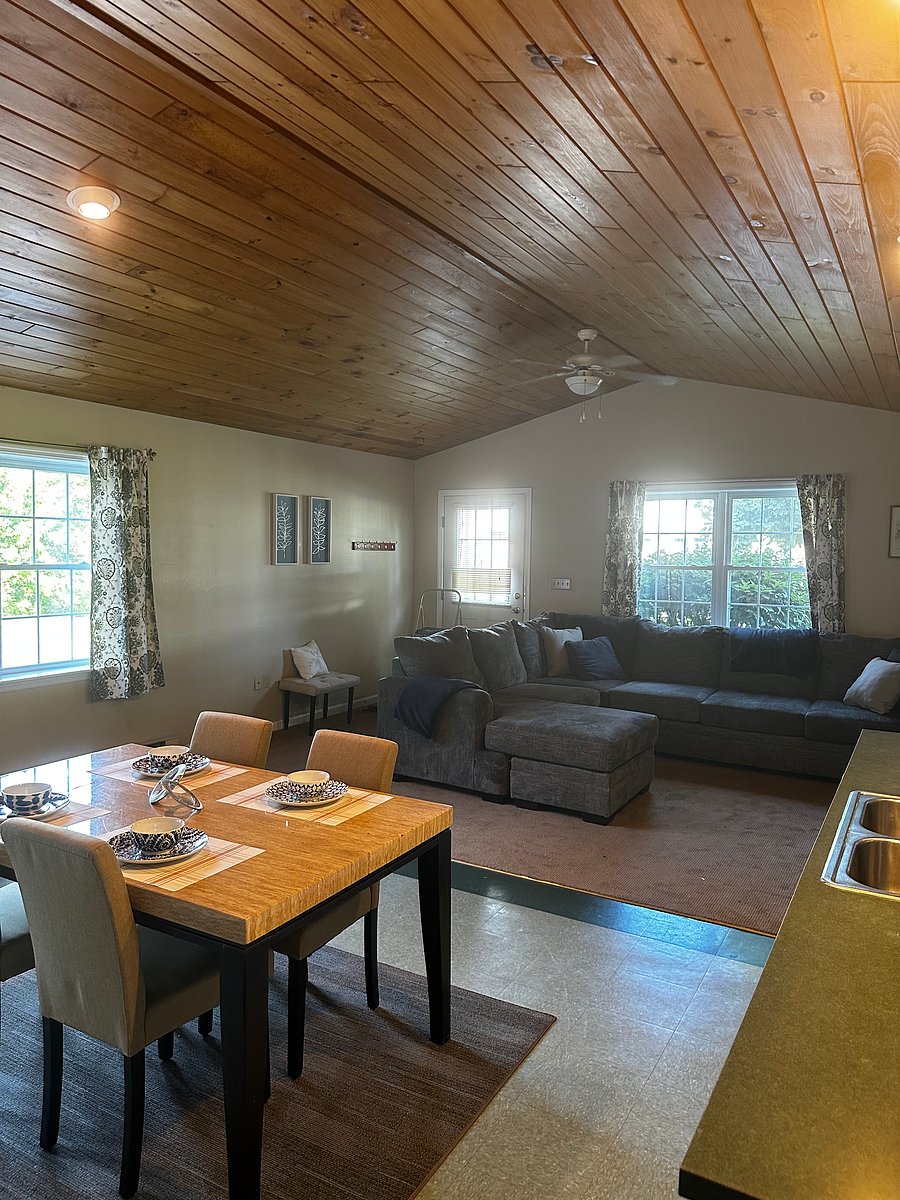 Furnished Finder property 557024_1 photo 13