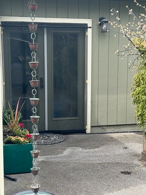 Entrance. Pleasant landscaping to private entrance.