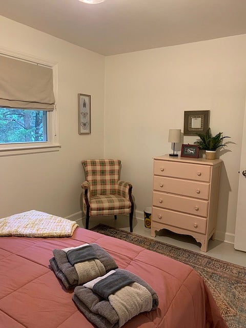 pink bedroom
