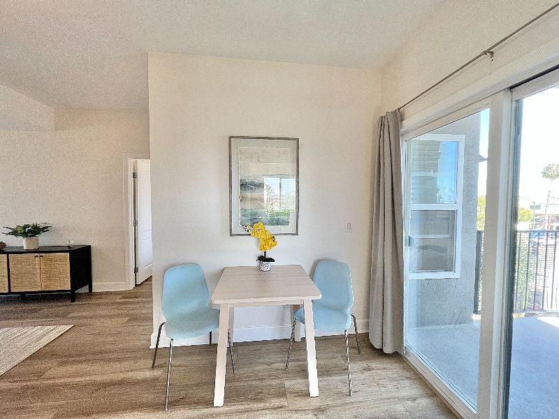 Furnished Finder property 557161_1 photo 7