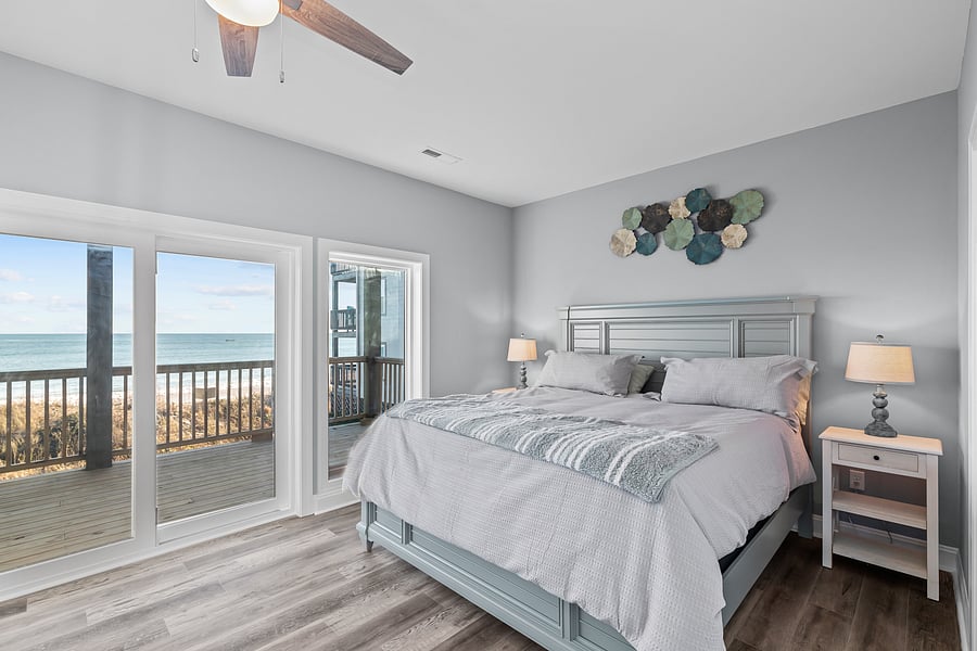 Wake up to the sound of the ocean waves crashing!