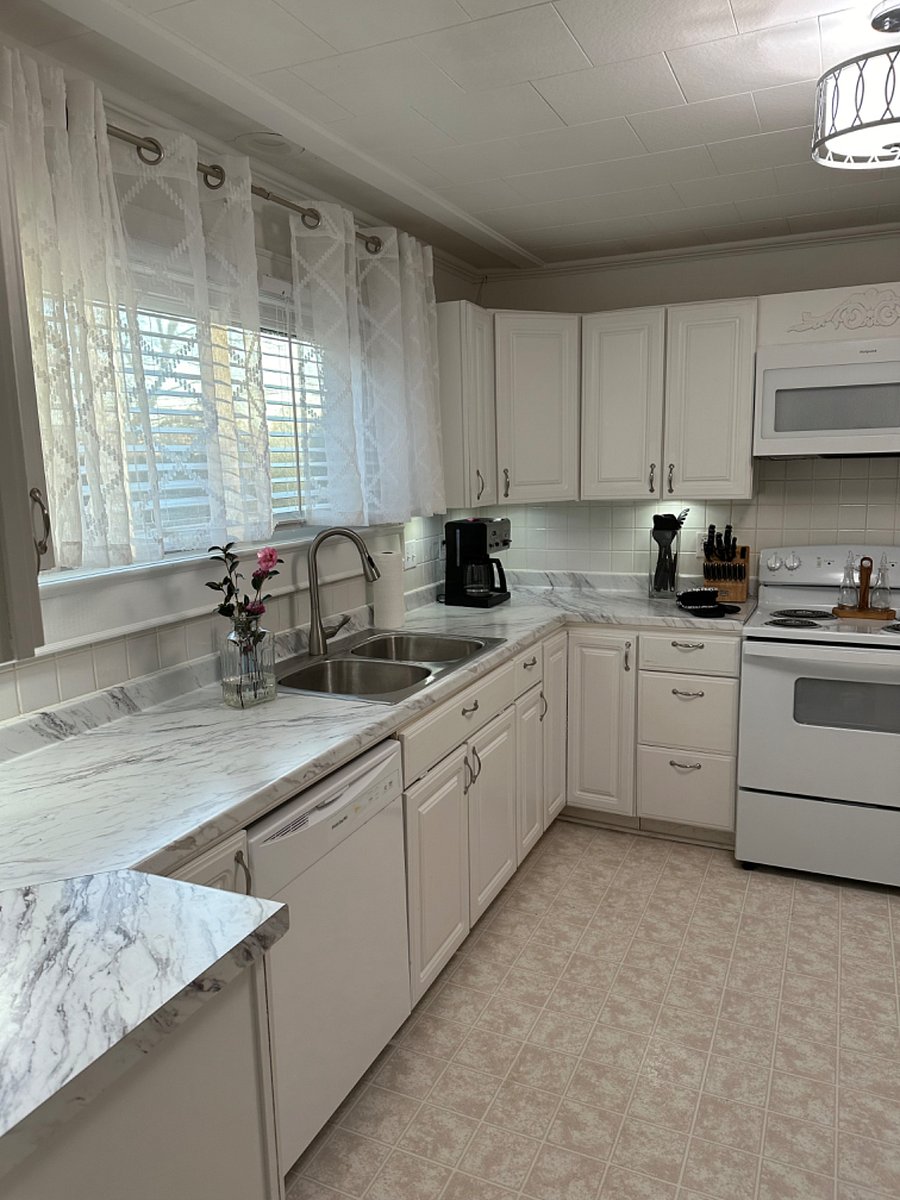 Furnished Finder property 557224_1 photo 7