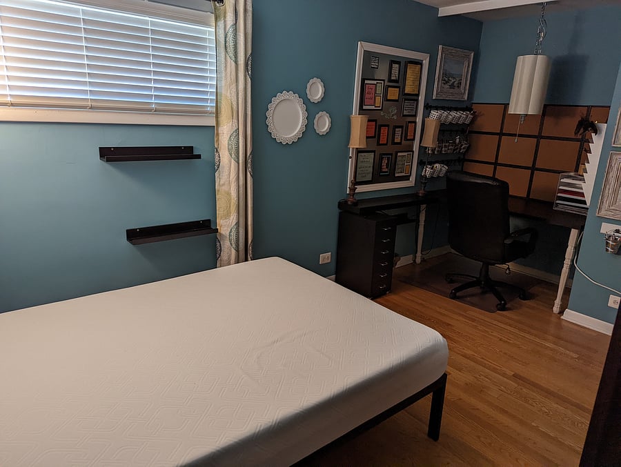 Built-in office space in 3rd bedroom