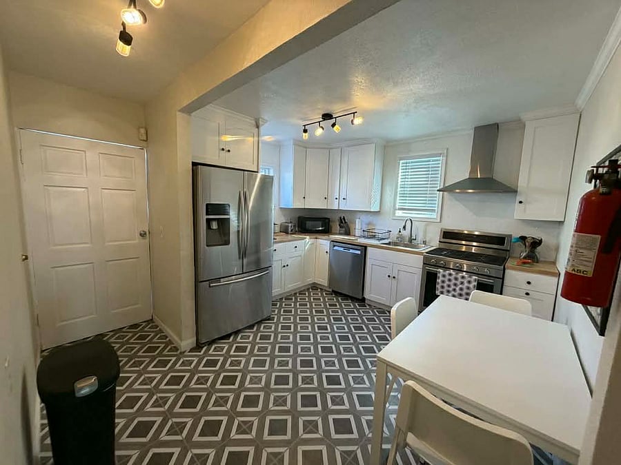 Furnished Finder property 557253_1 photo 7
