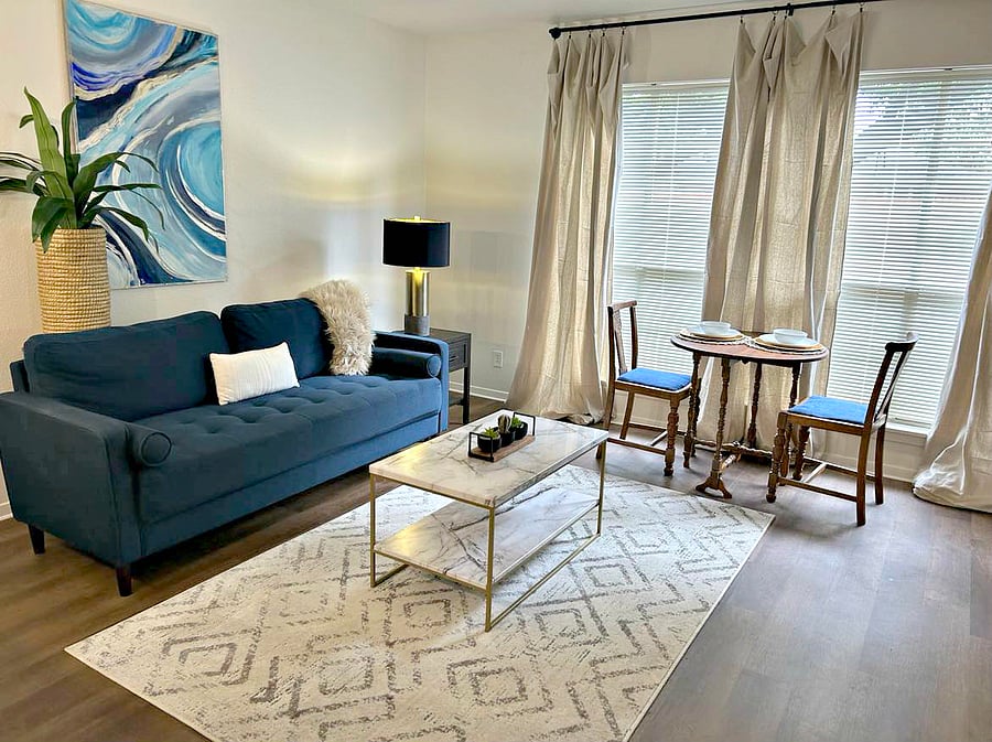 Furnished Finder property 557330_1 photo 1