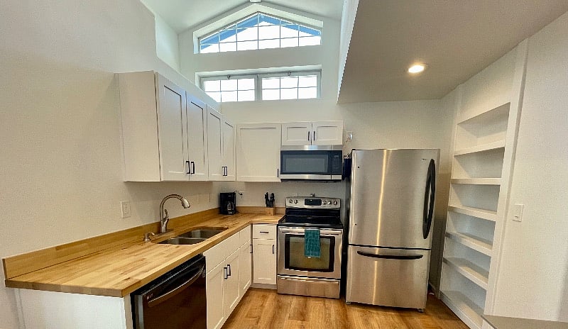 Furnished Finder property 557371_1 photo 8