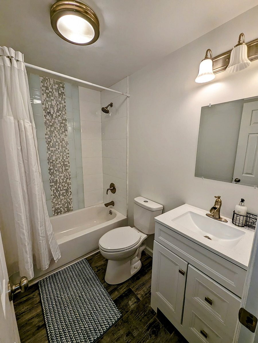 Clean newly remodeled bathroom