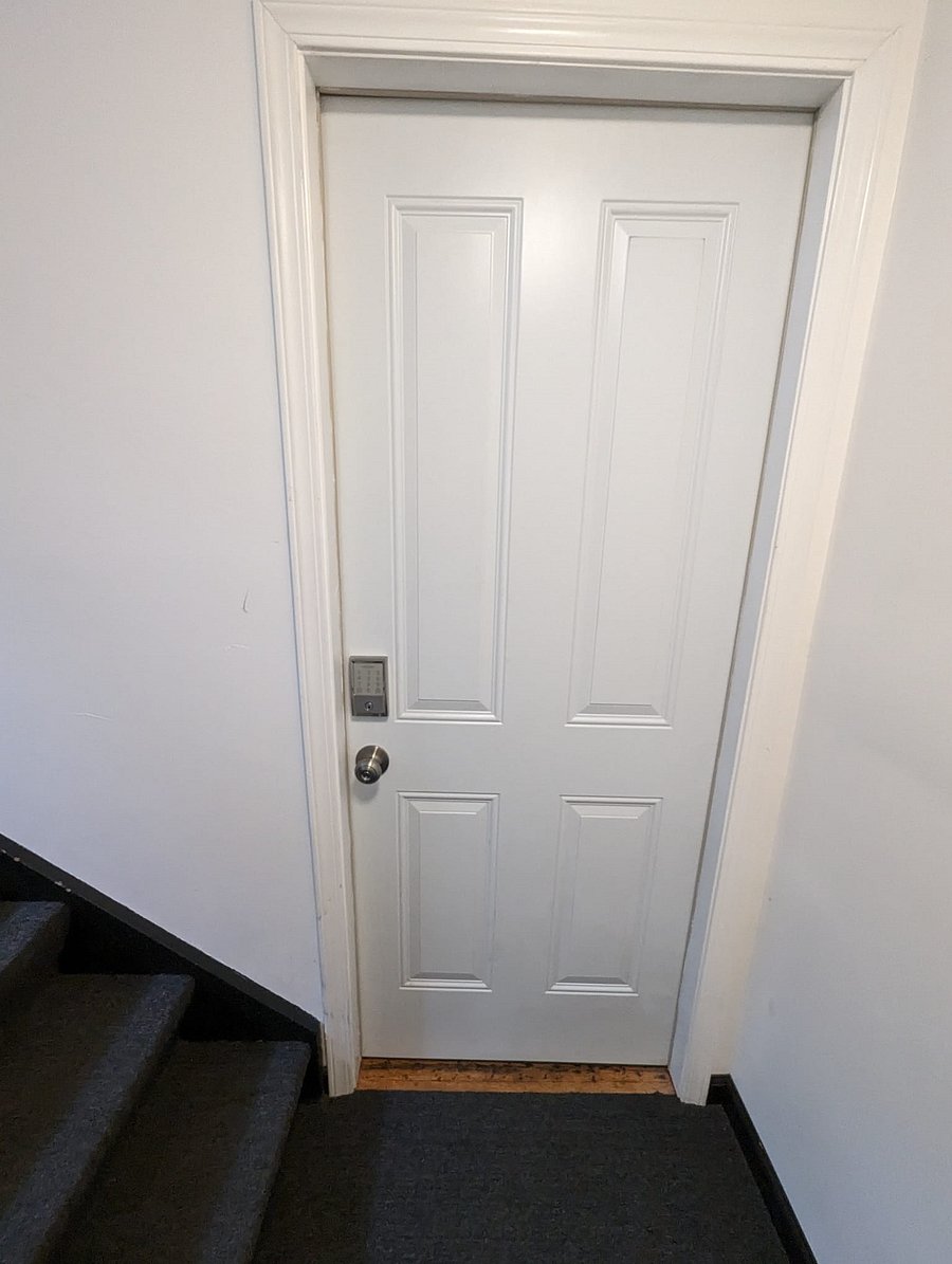 Private unit with keypad entry