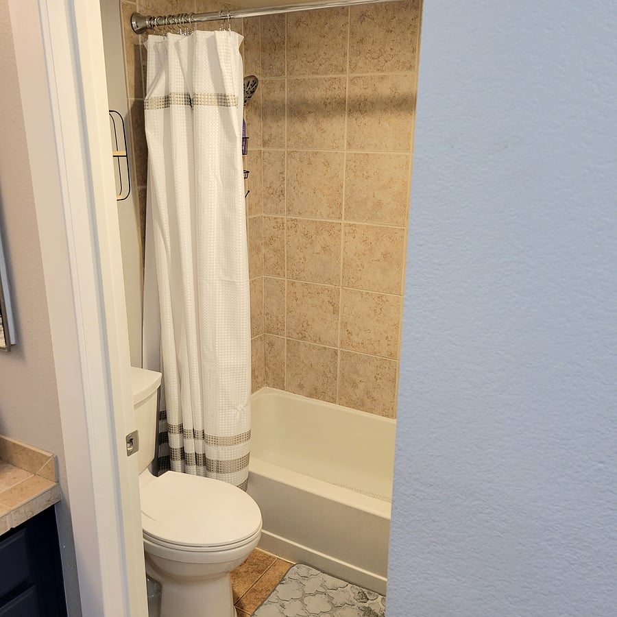 Furnished Finder property 557400_1 photo 12