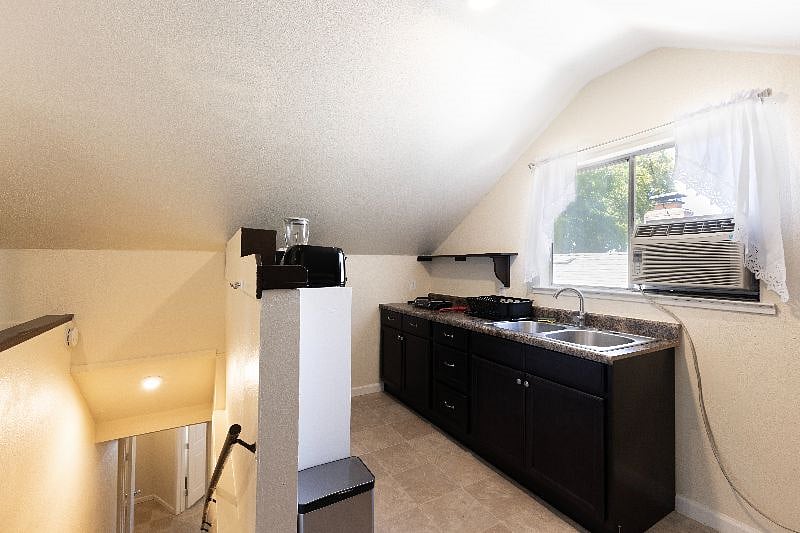 Furnished Finder property 557424_1 photo 7