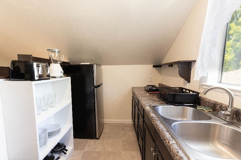 Furnished Finder property 557424_1 photo 8
