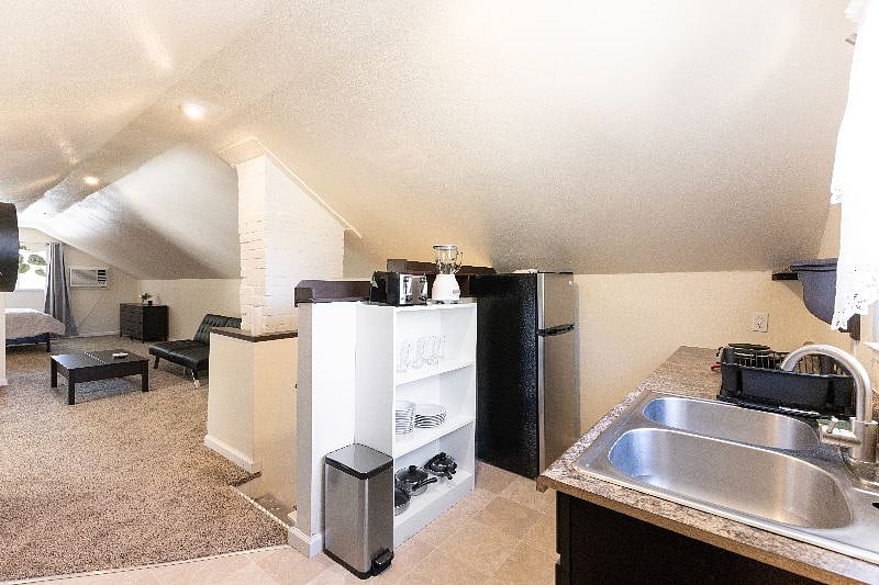 Furnished Finder property 557424_1 photo 10