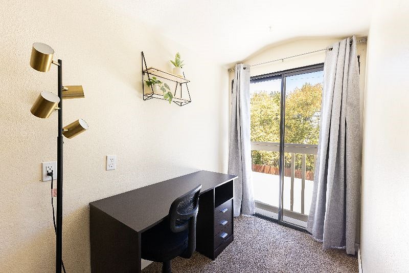 Furnished Finder property 557424_1 photo 13