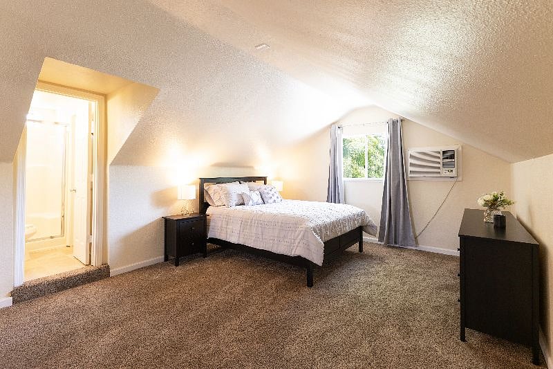 Furnished Finder property 557424_1 photo 14
