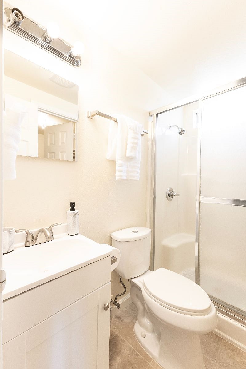 Furnished Finder property 557424_1 photo 16