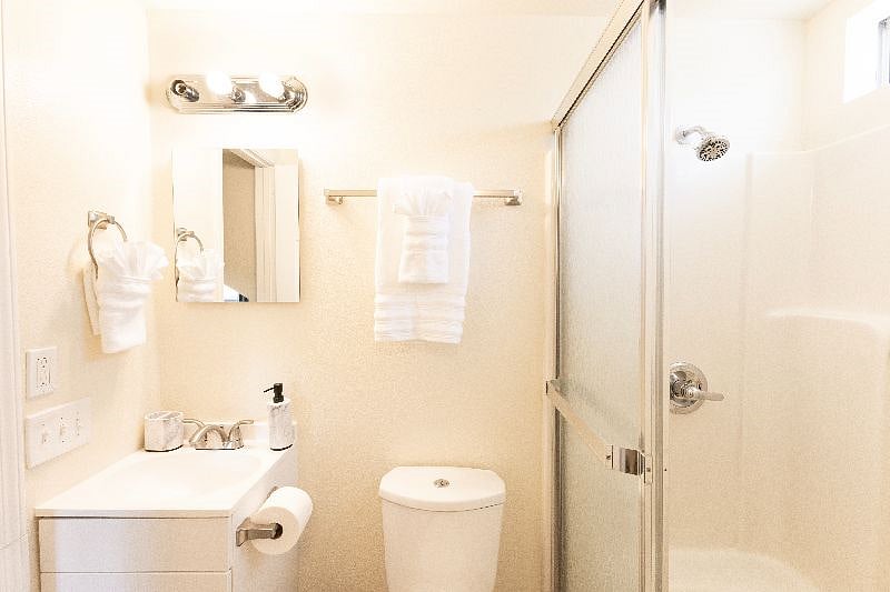 Furnished Finder property 557424_1 photo 17