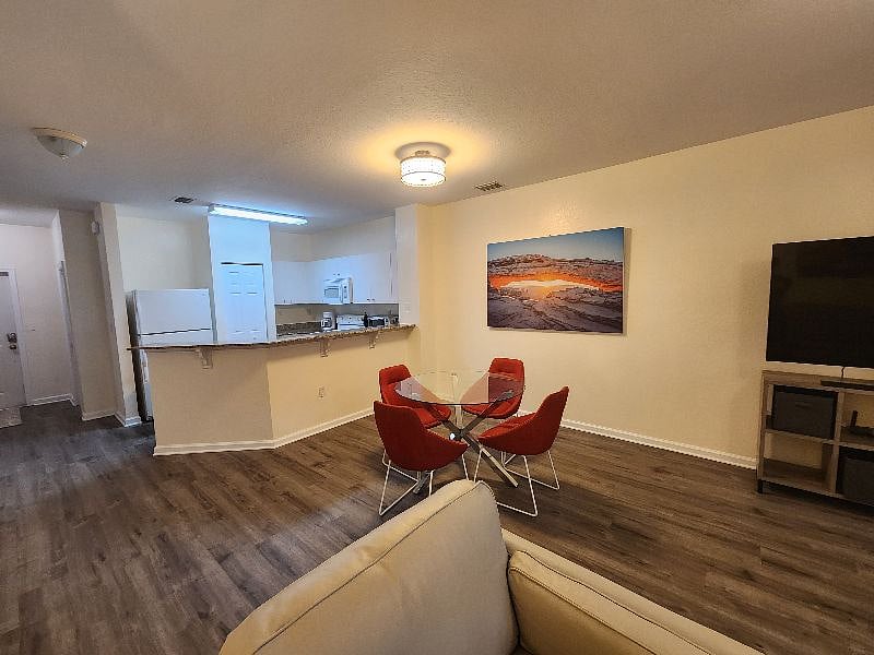 Furnished Finder property 557458_1 photo 5