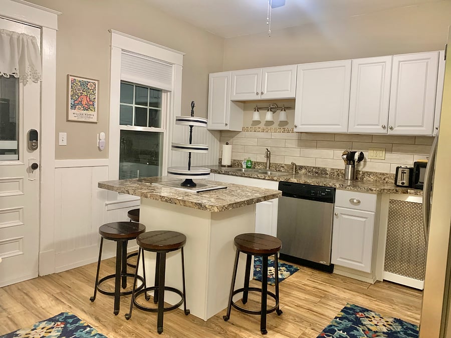 Furnished Finder property 557470_1 photo 8