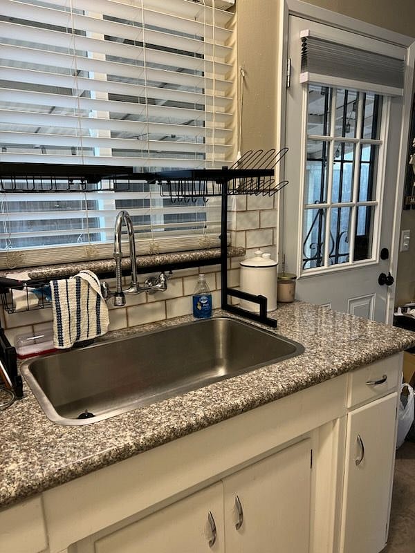 Furnished Finder property 557474_1 photo 4