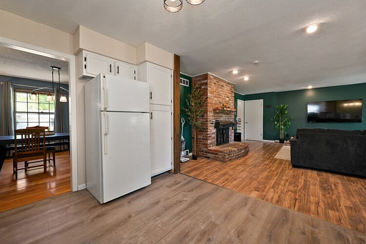 Furnished Finder property 557485_1 photo 18