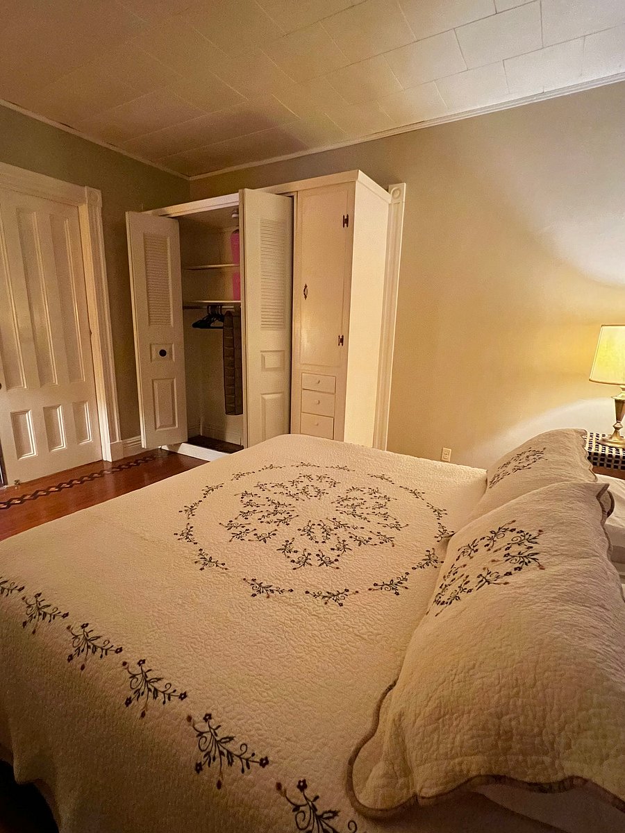 Furnished Finder property 557492_1 photo 3