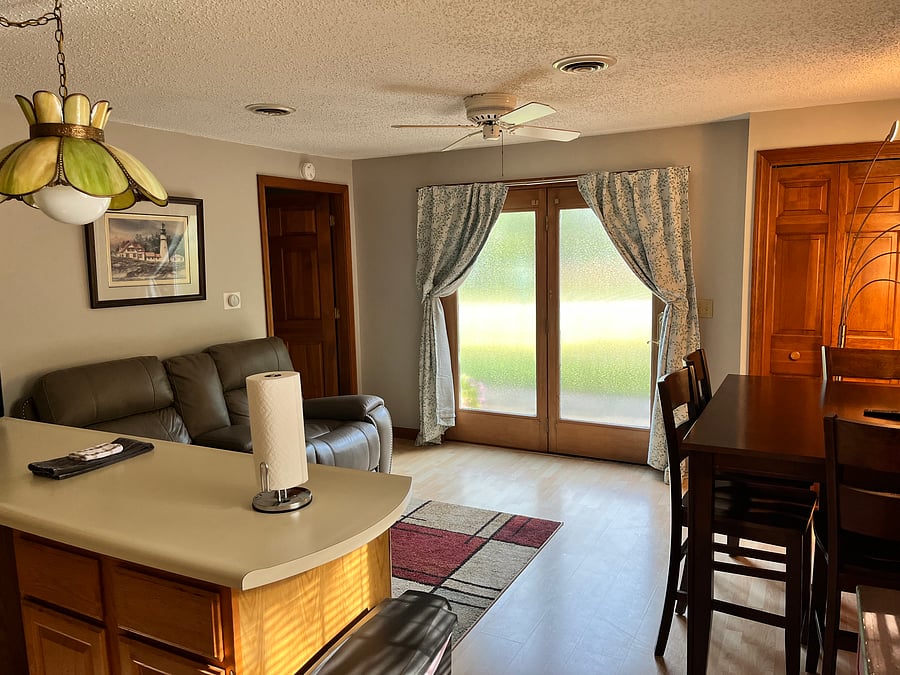living/dining room