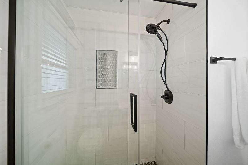 HALLWAY BATHROOM