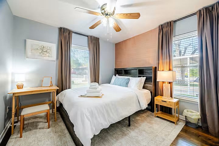 Guest/Additional Room: Second bedroom set up with comfort in mindperfect for roommates or extra storage during your sta