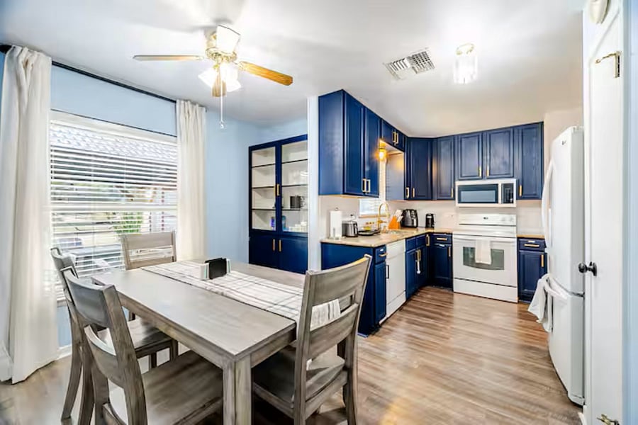 Furnished Finder property 557570_1 photo 16