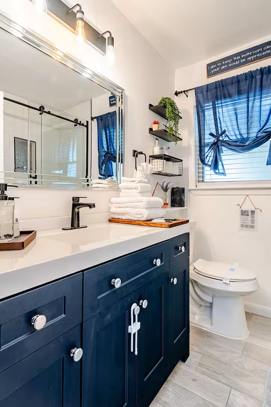 Centrally located guest bathroom in the hallway for easy access from the living areas and secondary bedrooms