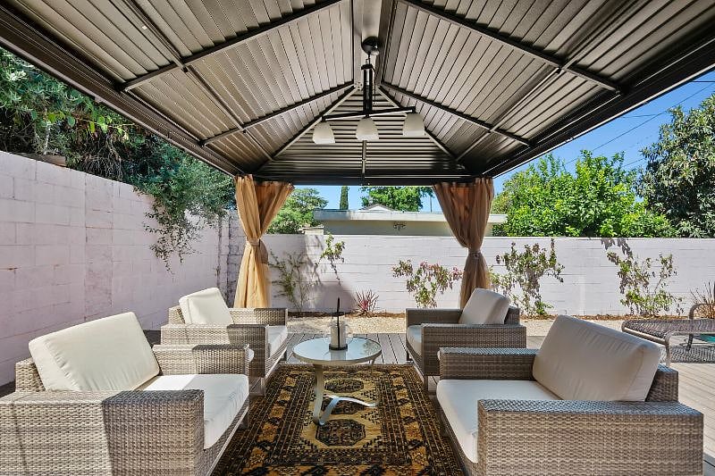 Furnished Finder property 557605_1 photo 16