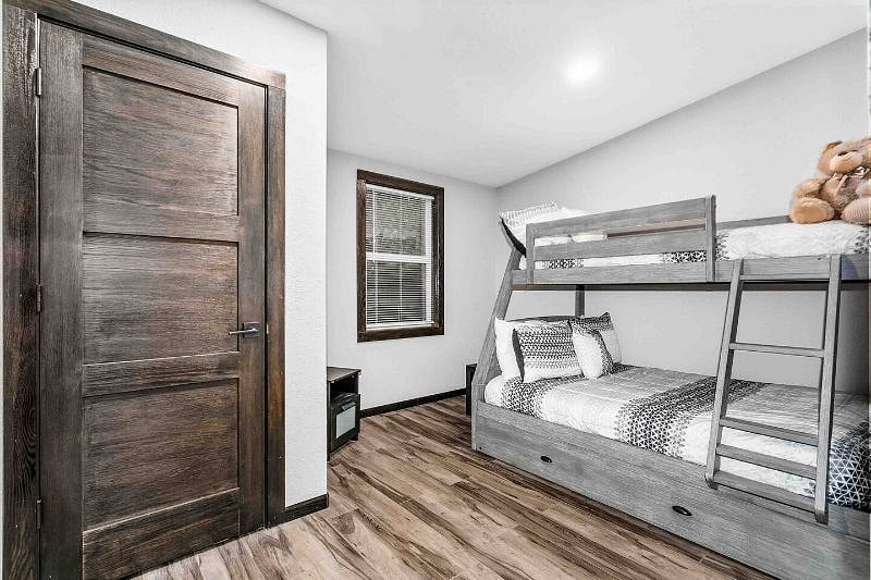 Bedroom 3 with bunk beds - 1 twin size bed, 1 full bed and a pullout trundle bed
