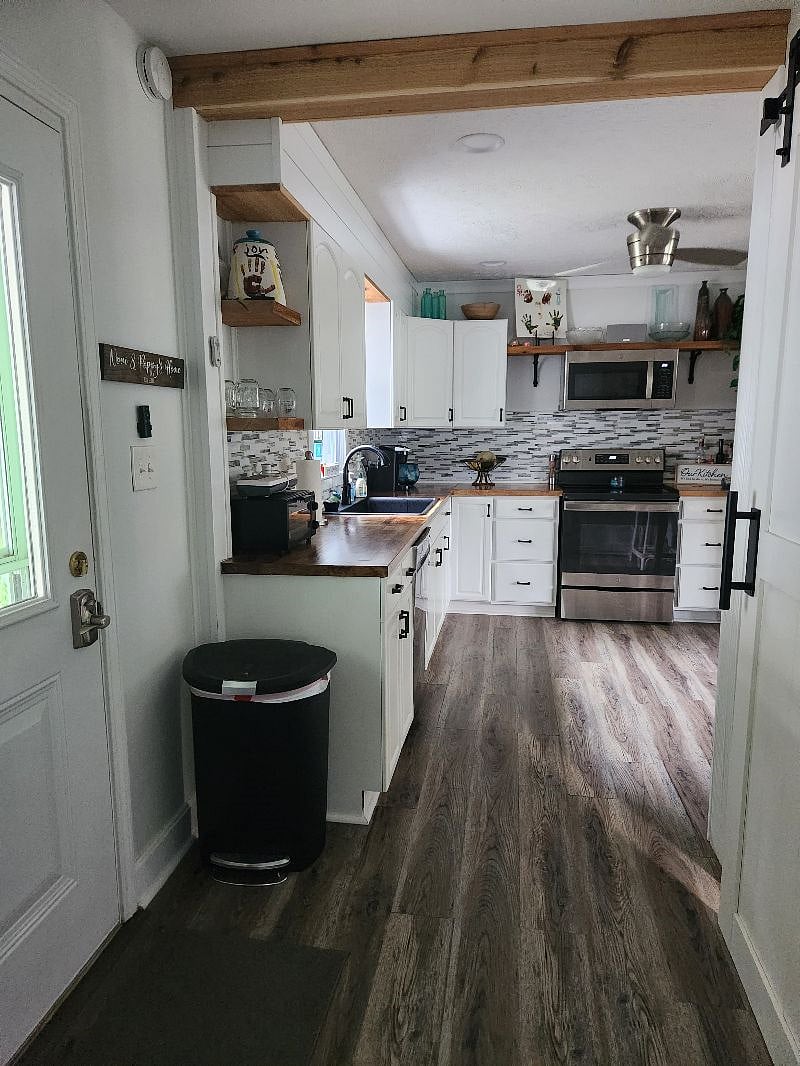 Furnished Finder property 557684_1 photo 10