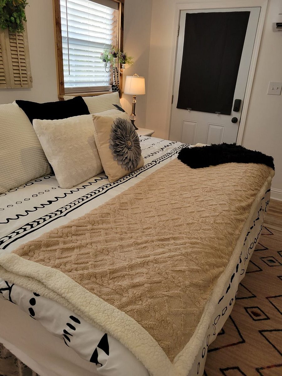 Furnished Finder property 557722_1 photo 3