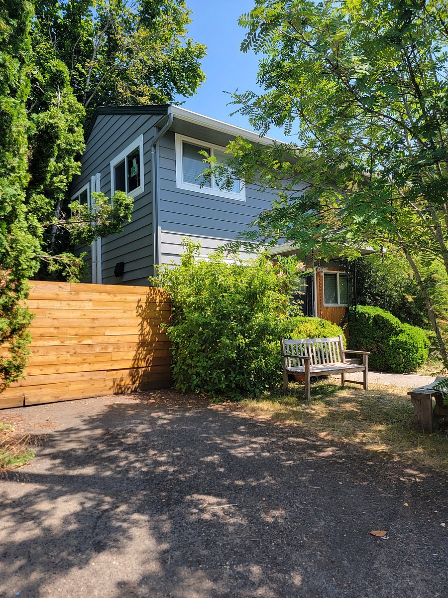 Furnished Finder property 557767_1 photo 3