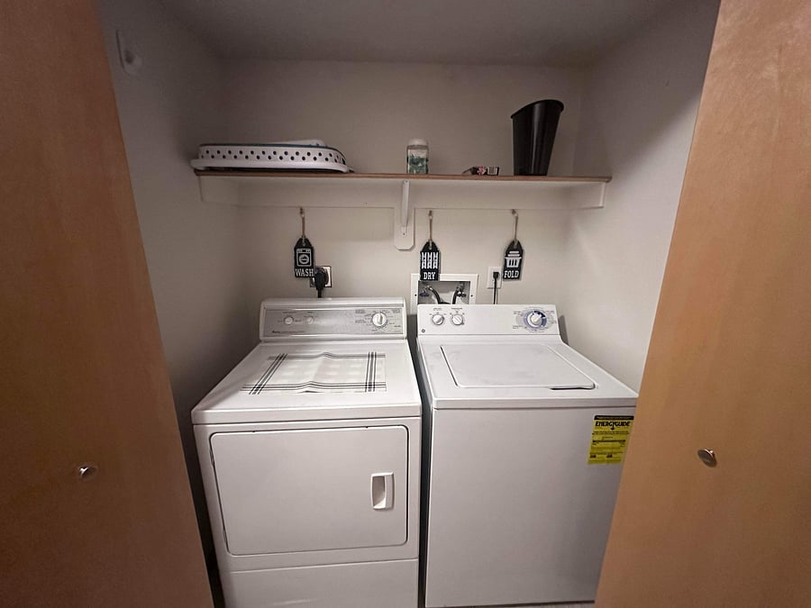 Furnished Finder property 557840_1 photo 22