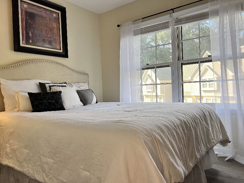2nd Bedroom: Nightstand, Credenza, TV, Closet