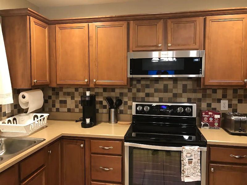 Furnished Finder property 557881_1 photo 3