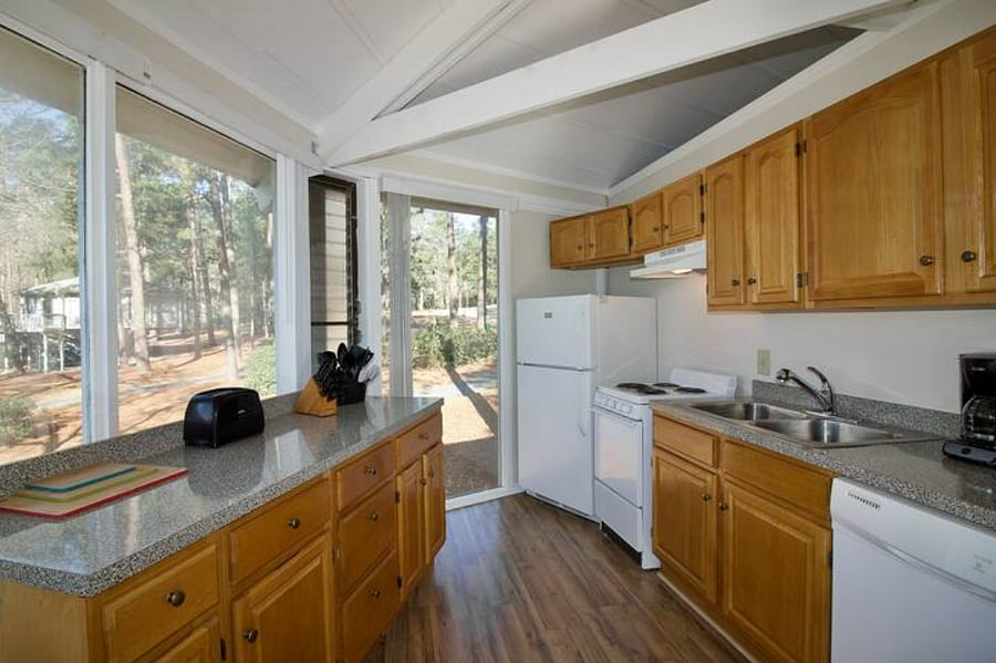Furnished Finder property 557893_1 photo 6
